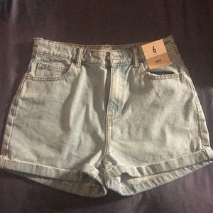 Mom Jean shorts!! NWT